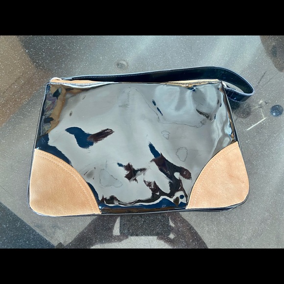 Suede/Patent dress shoe w/buckle and matching handbag - Picture 8 of 9